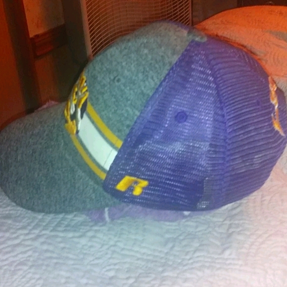 LSU TIGERS HAT - Picture 3 of 4